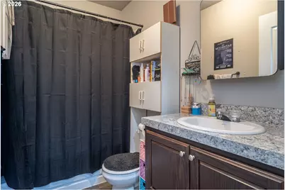 105 NW Stephanie Ct, Winston, OR 97496 - Photo 23