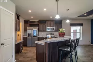 105 NW Stephanie Ct, Winston, OR 97496 - Photo 7