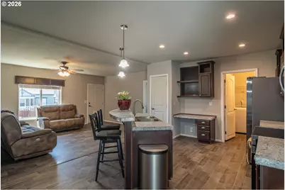 105 NW Stephanie Ct, Winston, OR 97496 - Photo 9