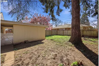 1090 Corydon St, Eugene, OR 97401 - Photo 43