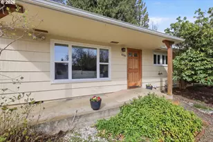 1090 Corydon St, Eugene, OR 97401 - Photo 5