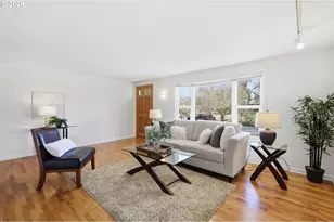 1090 Corydon St, Eugene, OR 97401 - Photo 7