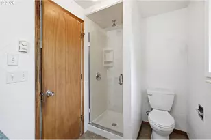 2158 N Danebo Ave, Eugene, OR 97402 - Photo 19