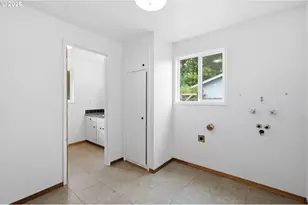 2158 N Danebo Ave, Eugene, OR 97402 - Photo 17