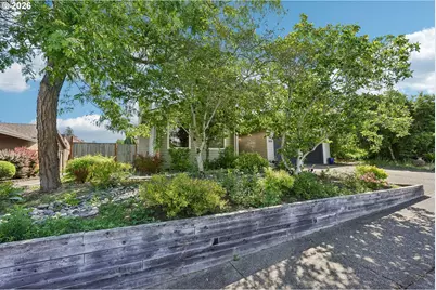 8108 SW 160th Ave, Beaverton, OR 97007 - Photo 3