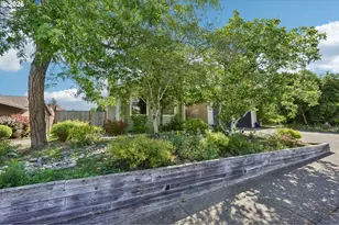 8108 SW 160th Ave, Beaverton, OR 97007 - Photo 3