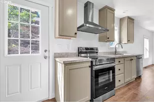 144 S 6th St, Saint Helens, OR 97051 - Photo 7