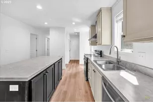 144 S 6th St, Saint Helens, OR 97051 - Photo 9