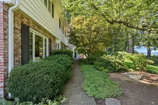 645 Bergis Rd, Lake Oswego, OR 97034 - Photo 11