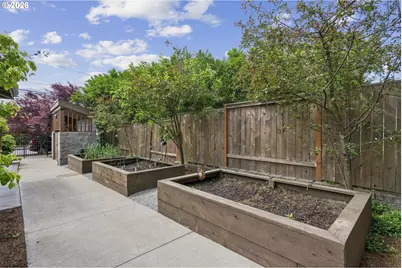 5321 NE Irving St #E, Portland, OR 97213 - Photo 37