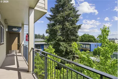 5321 NE Irving St #E, Portland, OR 97213 - Photo 5