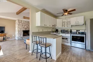68656 E Bowmans Cir, Welches, OR 97067 - Photo 13