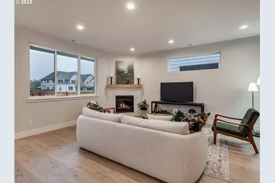 13909 SW 174th Ave, Tigard, OR 97140 - Photo 7