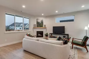 13909 SW 174th Ave, Tigard, OR 97140 - Photo 7