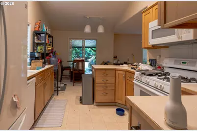 5204 SW 201st Ave, Beaverton, OR 97078 - Photo 9