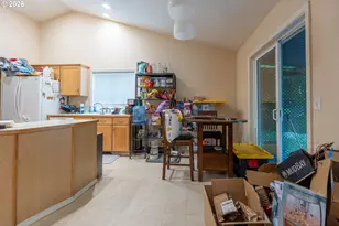 5204 SW 201st Ave, Beaverton, OR 97078 - Photo 7