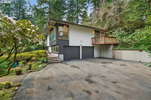 1305 SW Upland Dr, Portland, OR 97221 - Photo 39