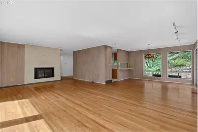 1305 SW Upland Dr, Portland, OR 97221 - Photo 5