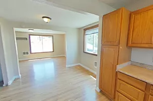 2001 E 10th St, The Dalles, OR 97058 - Photo 3