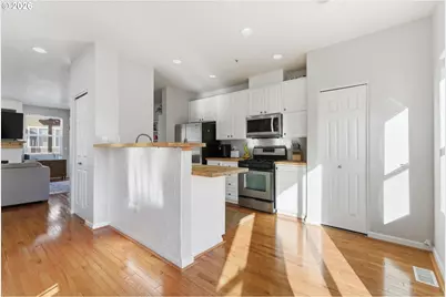 8590 SW 147th Ter #103, Beaverton, OR 97007 - Photo 13