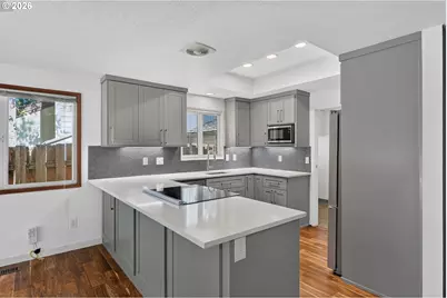 6955 SW Larkspur Pl, Beaverton, OR 97008 - Photo 9