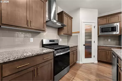 8939 NE 110th St, Vancouver, WA 98662 - Photo 9