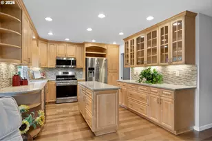 15480 SW Alderbrook Cir, Tigard, OR 97224 - Photo 17