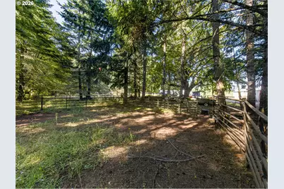 4384 NE Crooked Finger Rd, Scotts Mills, OR 97375 - Photo 35