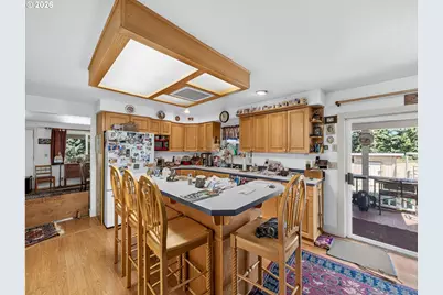 4384 NE Crooked Finger Rd, Scotts Mills, OR 97375 - Photo 11