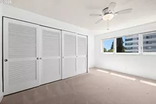 2211 SW Park Pl, Portland, OR 97205 - Photo 19