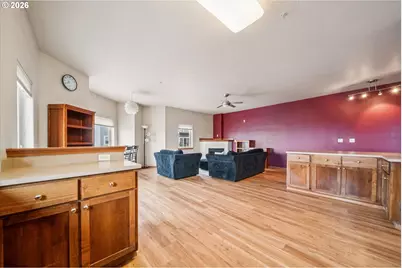 15320 NW Central Dr #214, Portland, OR 97229 - Photo 17