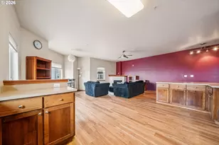 15320 NW Central Dr, Portland, OR 97229 - Photo 17