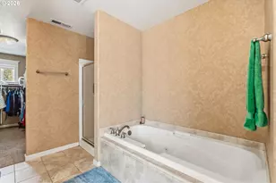 857 Throne Dr, Eugene, OR 97402 - Photo 27