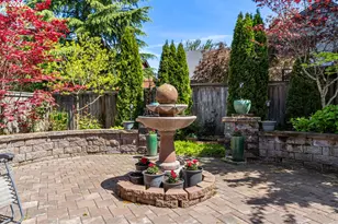 857 Throne Dr, Eugene, OR 97402 - Photo 39