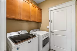 857 Throne Dr, Eugene, OR 97402 - Photo 17