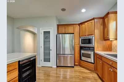 693 Fairwood Cres, Woodburn, OR 97071 - Photo 7