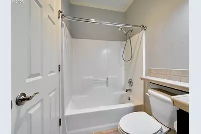 693 Fairwood Cres, Woodburn, OR 97071 - Photo 25