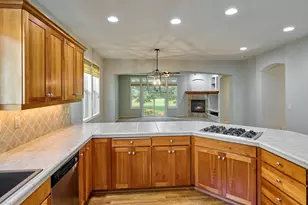 693 Fairwood Crescent, Woodburn, OR 97071 - Photo 9