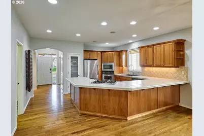 693 Fairwood Cres, Woodburn, OR 97071 - Photo 5