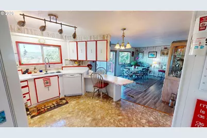 30235 Eagleview Dr, Gold Beach, OR 97444 - Photo 11