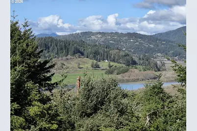 30235 Eagleview Dr, Gold Beach, OR 97444 - Photo 5