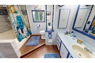 30235 Eagleview Dr, Gold Beach, OR 97444 - Photo 21