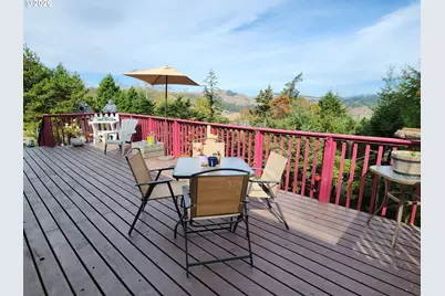 30235 Eagleview Dr, Gold Beach, OR 97444 - Photo 29