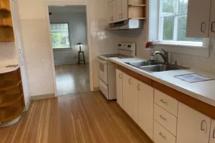 5421 SE Long St, Portland, OR 97206 - Photo 9