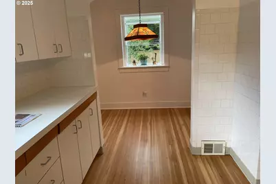 5421 SE Long St, Portland, OR 97206 - Photo 11