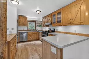 93537 Deadwood Creek Rd, Deadwood, OR 97430 - Photo 15