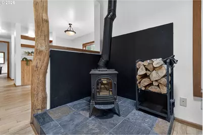 93537 Deadwood Creek Rd, Deadwood, OR 97430 - Photo 19