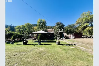 617 Poison Oak Dr, Winston, OR 97496 - Photo 1