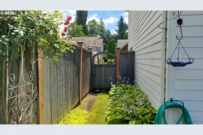 1279 SW Russ Ln, McMinnville, OR 97128 - Photo 35