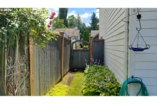 1279 SW Russ Ln, McMinnville, OR 97128 - Photo 35